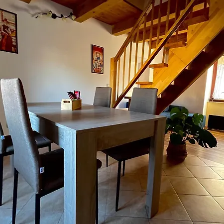 Apartma Gasa דירה *